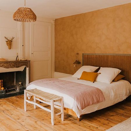 Maison D'Hotes Et Gite De Charme Avec Piscine, La Lhuiseraie 외부 사진