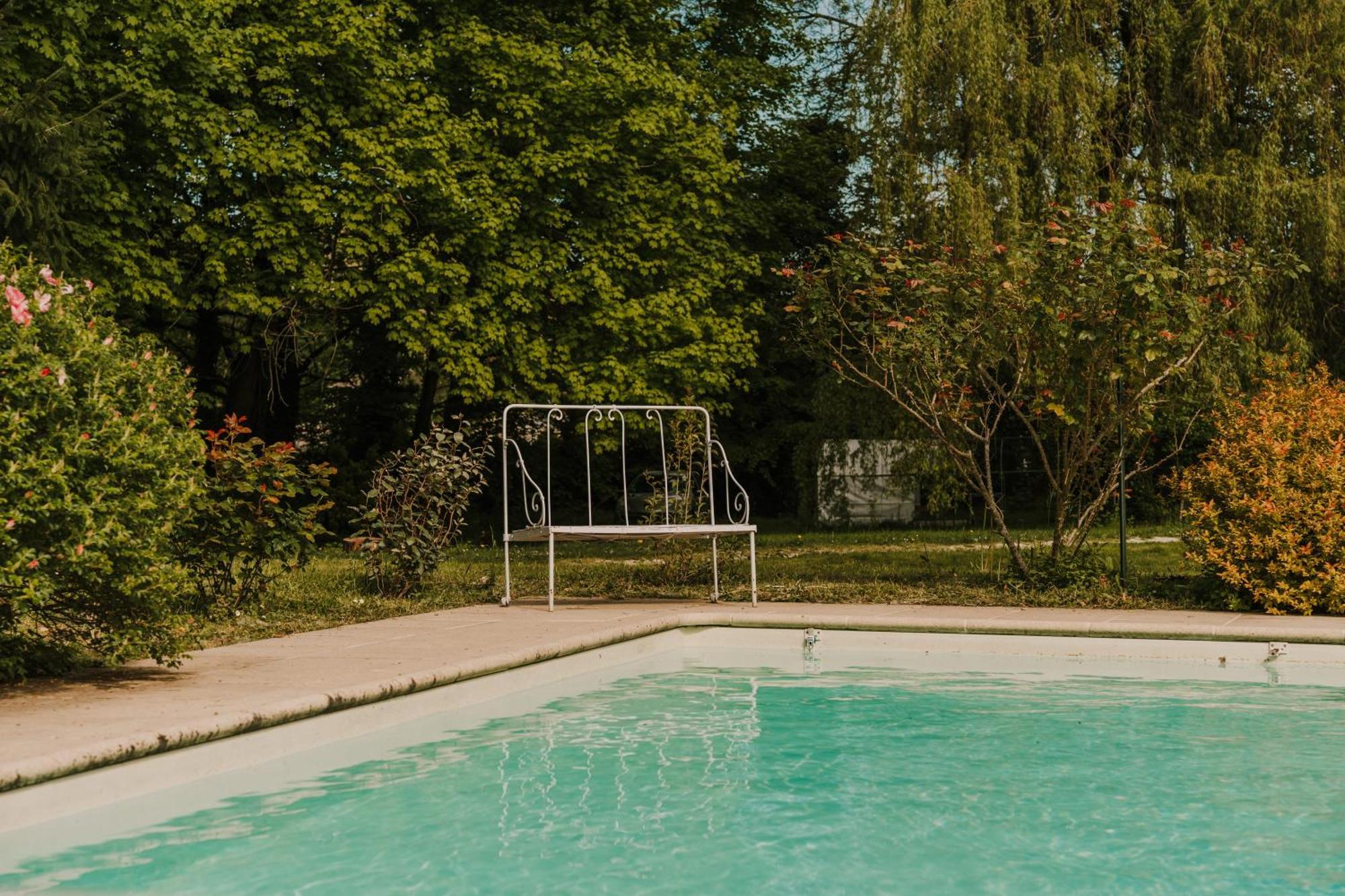 Maison D'Hotes Et Gite De Charme Avec Piscine, La Lhuiseraie 외부 사진