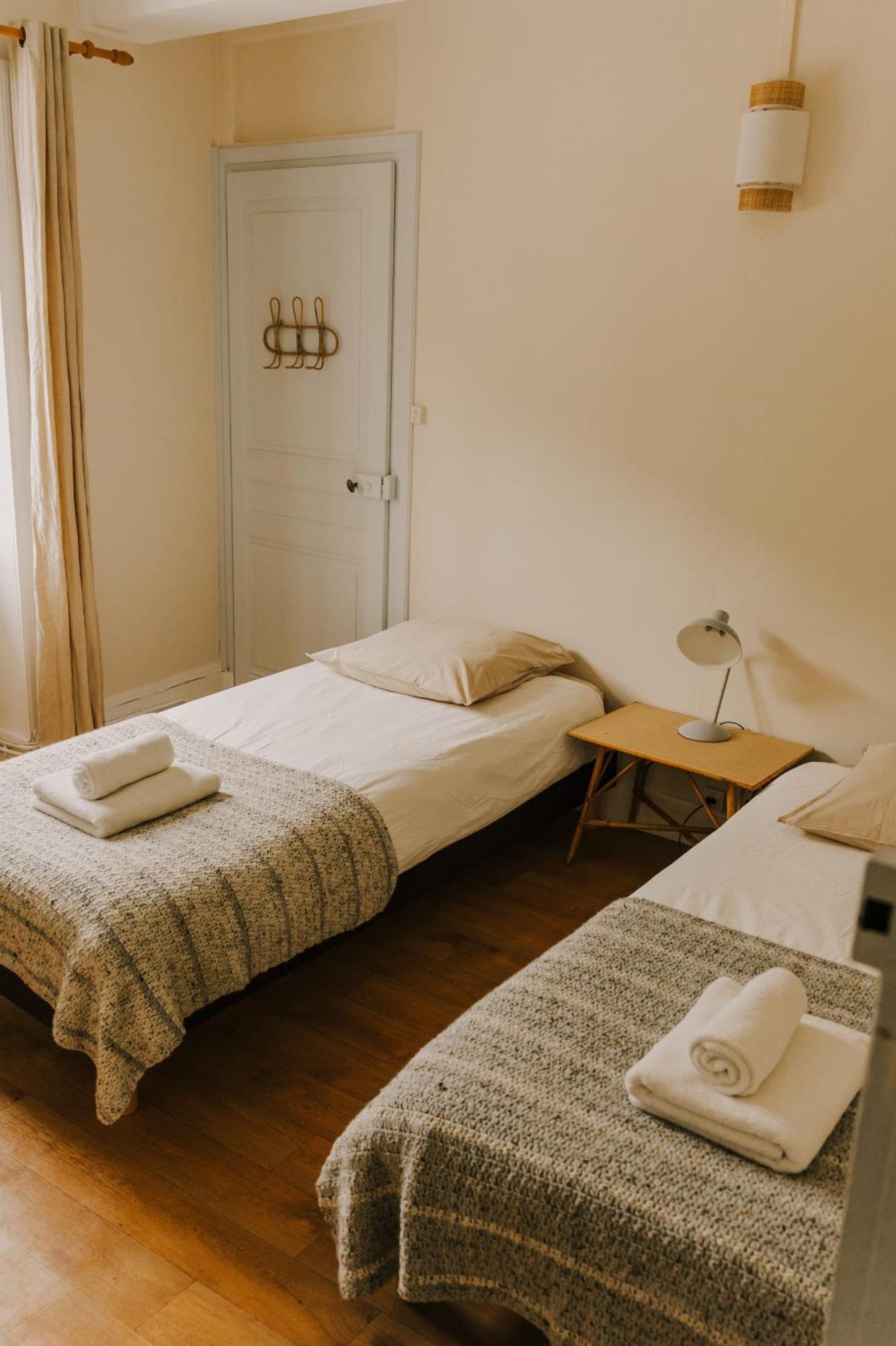 Maison D'Hotes Et Gite De Charme Avec Piscine, La Lhuiseraie 객실 사진